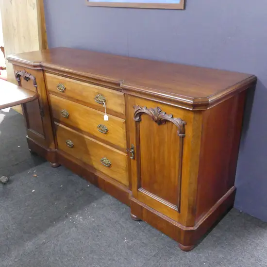 VICTORIAN MAHOGANY SIDEBOARD 1810 x 540 x 900mm