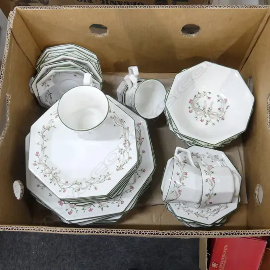 BOX LOT JOHNSON BROTHERS DINNER SERVICE