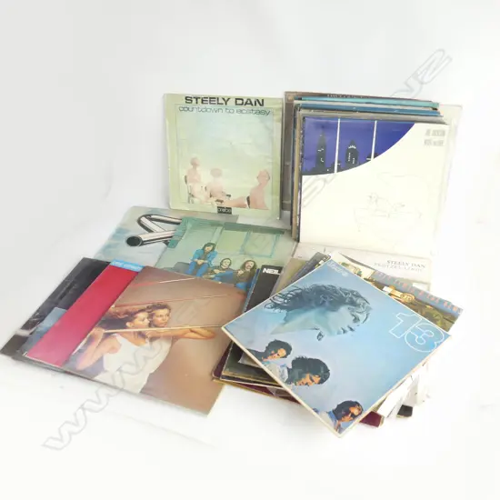 L.P. RECORD COLLECTION INCLUDES PAVLOV'S DOG/STYLE COUNCIL/STEPHEN STILLS ETC