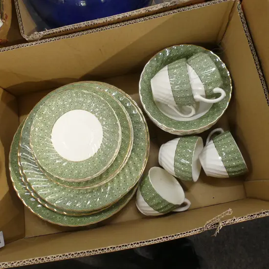 	SWINNERTONS 'VANITA' PART DINNER SERVICE - 6 PLACE SETTING