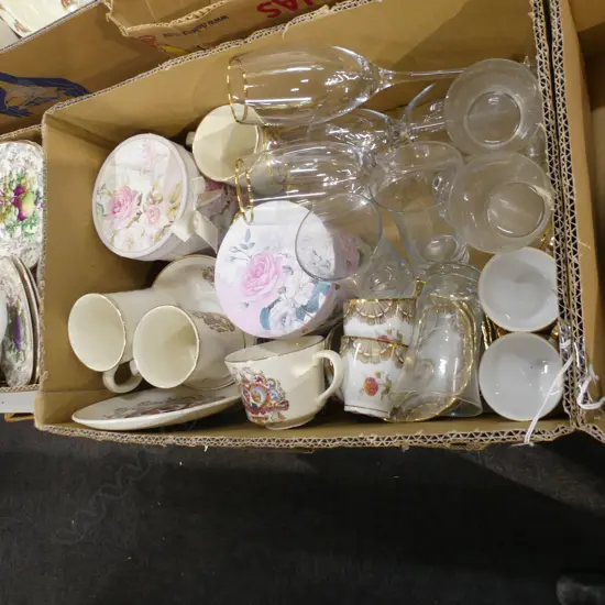 BOX ASST GLASS & CHINA