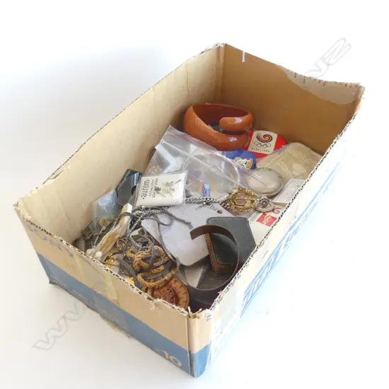 SM BOX ASST JEWELLERY, PINS, MEMORABILIA ETC..