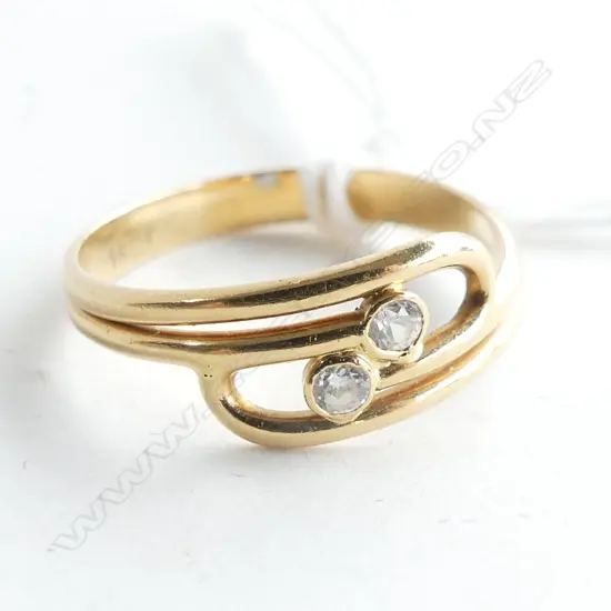 18CT GOLD CZ SET RING 2.2GMS SIZE N 1/2