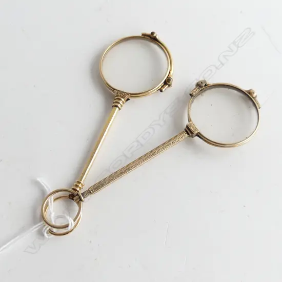 2 VINTAGE LONGUETTES (A/F) L. 135MM