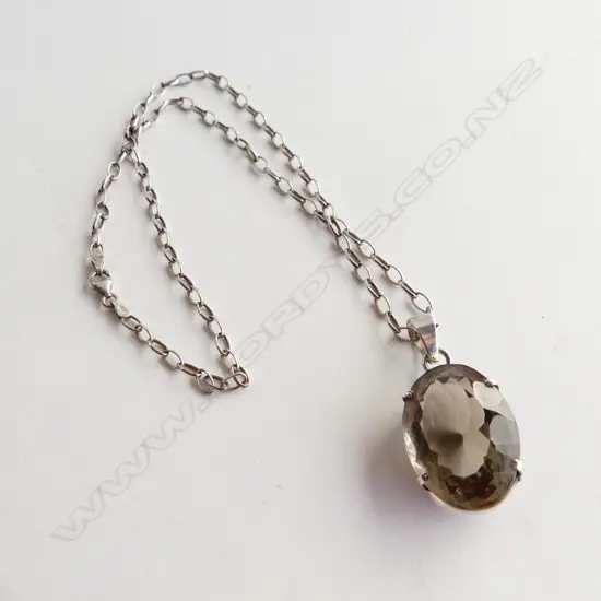 LARGE SMOKY QUARTZ AND SILVER PENDANT ON CHAIN
