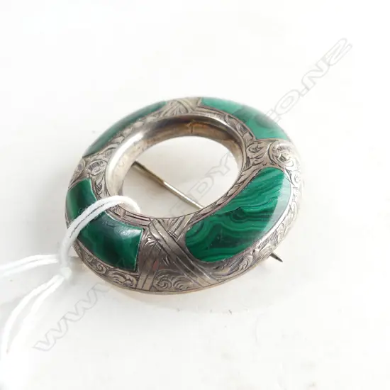 OLD ENGRAVED SILVER & MALACHITE PANEL CIRCLE BROOCH Dia.50mm