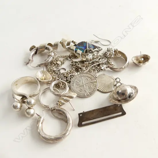 ASST SILVER JEWELLERY: 3 prs earrings etc + ring + pendants + chains + pendants+ 2 unmatched w/gold earrings  1.1 g