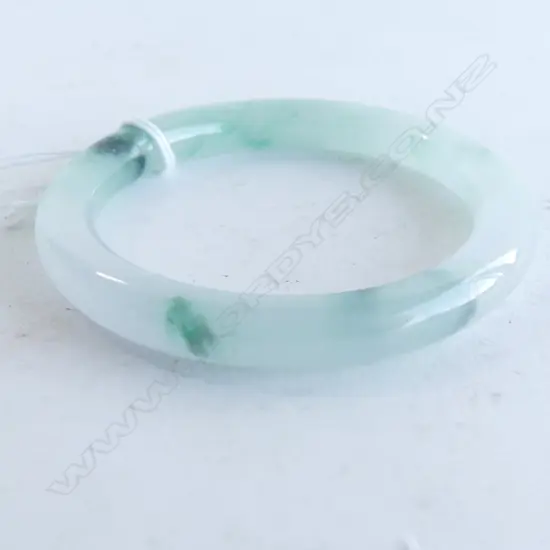 PALE JADE BANGLE 50mm int. dia.