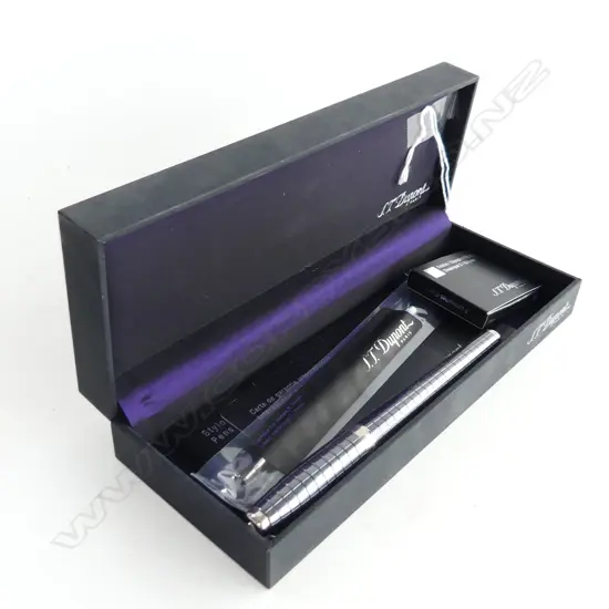 DUPONT FOUNTAIN PEN WITH REFILL ETC.. IN ORIGINAL BOX 