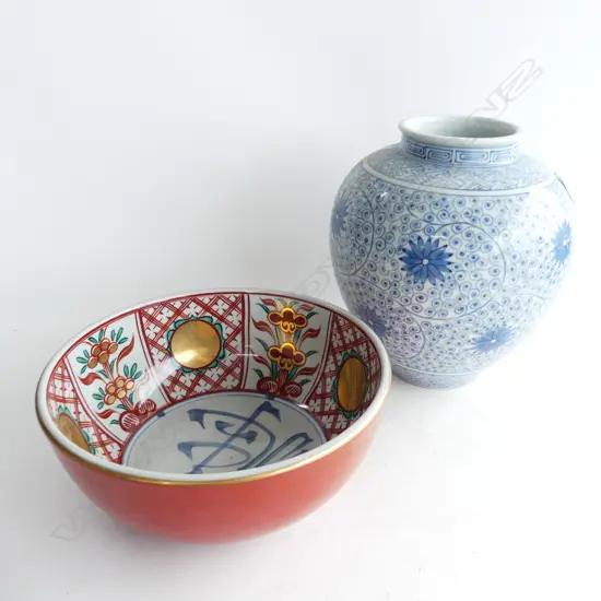 ORIENTAL IMARI BOWL & QUALITY B&W VASE  FAULTS TO BOWL