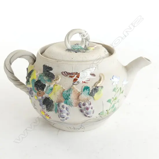 JAPANESE BANKO TEAPOT 100mm dia (minor chips)