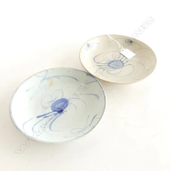 PR CHINESE DISHES w. HAND PAINTED CRAB DESIGN 170mm dia