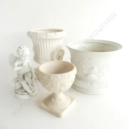 2 PARIAN WARE STYLE JARDINIERES (H. 155, 200MM)  + CHALICE & CHERUB (H. 170MM)