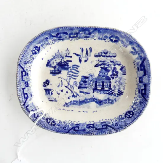 BLUE WILLOW MINIATURE EARTHENWARE PLATTER C 1820'S; L. 180MM