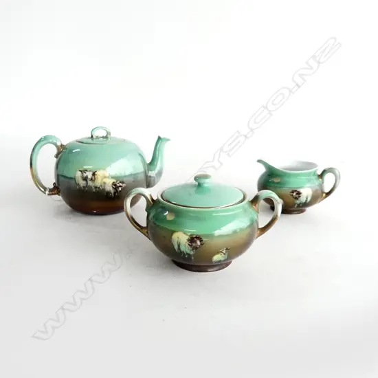 ROYAL BAYREUTH TEAPOT, MILK JUG & LIDDED BOWL WITH SHEEP DECORATION