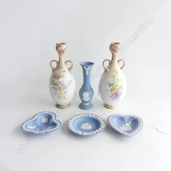 PR DOULTON BURSLEM VASES (H. 235MM) + 4 PCS BLUE WEDGWOOD JASPERWARE; VASE & 3 SM DISHES