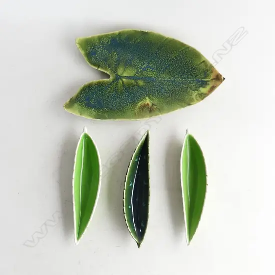 3 MCGLASHEN POTTERY GREEN LEAF DISHES SML + other LARGE L.260MM