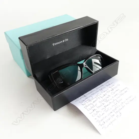 MINT & BOXED TIFFANY & CO LIMITED ED SUN GLASSES BLACK WITH S/SILVER PLAQUES MODEL TF4006G