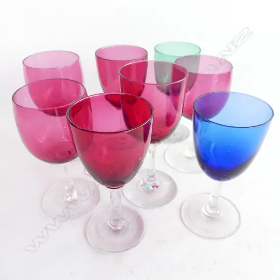 8 SMALL WINE GLASSES; 6x CRANBERRY + GREEN & BLUE H.135mm
