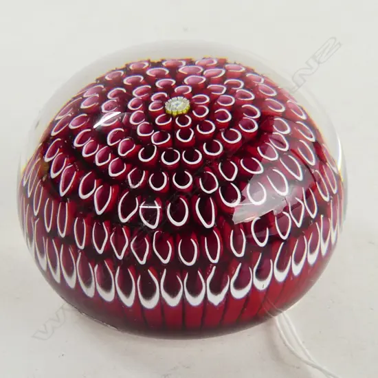 VINTAGE 1970s FRENCH ST. LOUIS ART GLASS HONEYCOMB PAPERWEIGHT 75mm dia
