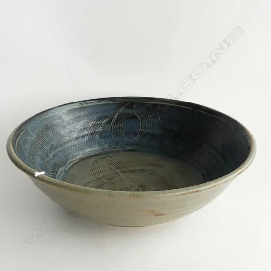 LGE BLUE GREY COMBED STUDIO POTTERY BOWL Dia.340mm