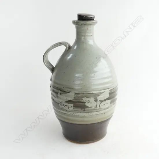 LG PETER STICHBURY WINE CARAFFE / FLAGON H. 310MM