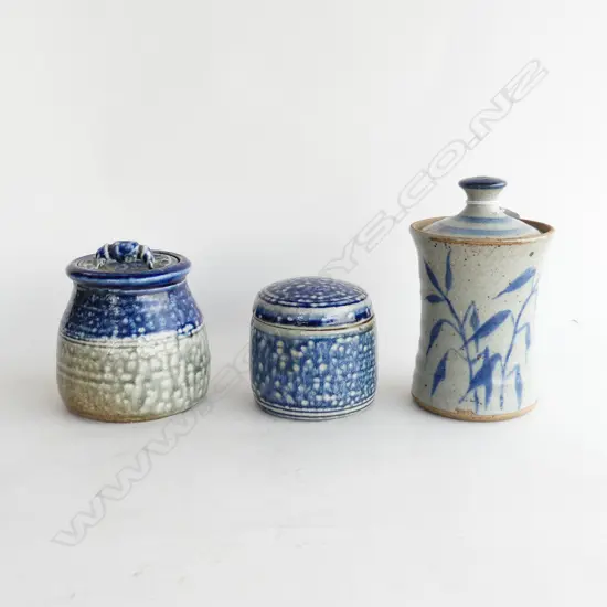 PR JOHN SEPIE BLUE SALT GLAZE JARS (H. 120, 90MM) + SIMON ENGELHARDT LIDDED JAR (H.170MM)