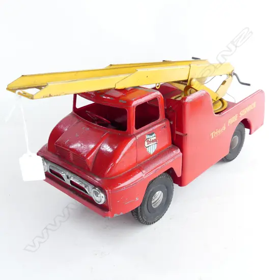 LG TRI-ANG THAMES TRADER TOY FIRE ENGINE L.460mm