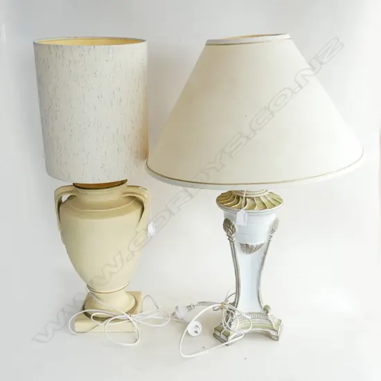 2 LG CLASSICAL STYLE LAMPS H.740mm