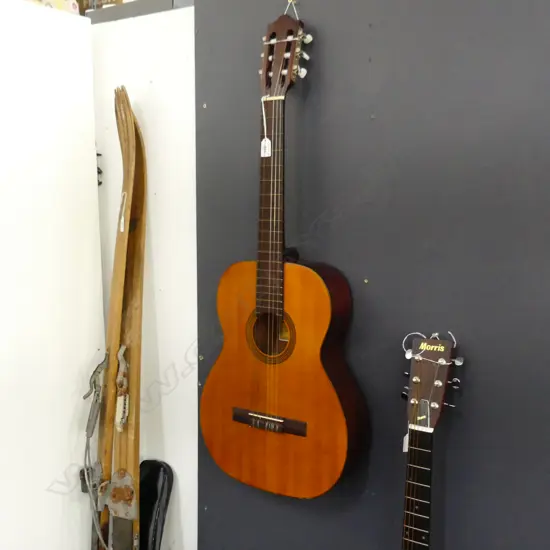 VINTAGE JAPANESE ACOUSTIC GUITAR