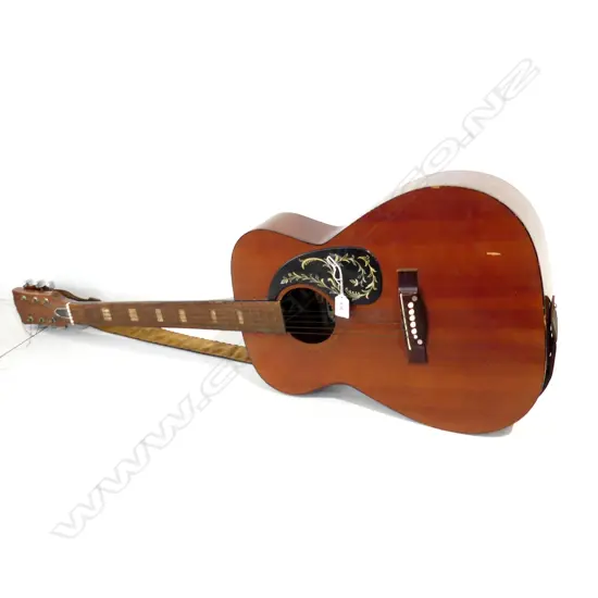 VINTAGE JAPANESE PIRLES ACOUSTIC GUITAR w shoulder strap