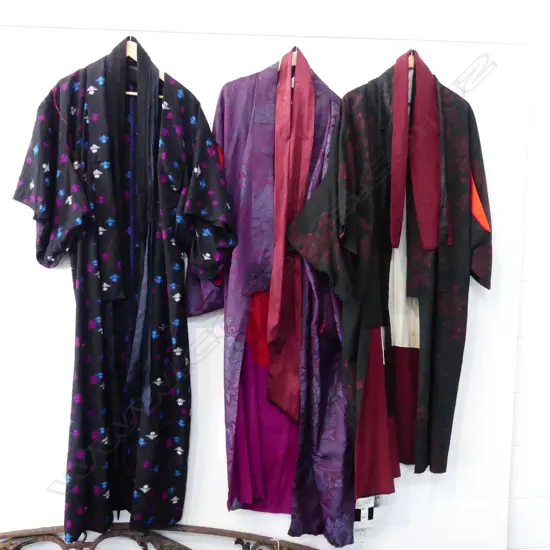 3 KIMONO; DARK COLOURS