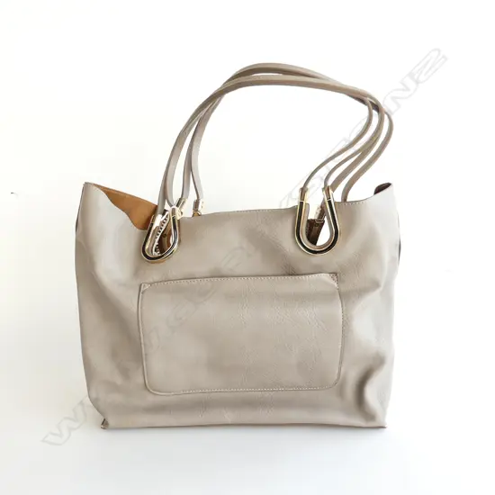 LG LADIES TOTE STYLE LEATHER BAG
