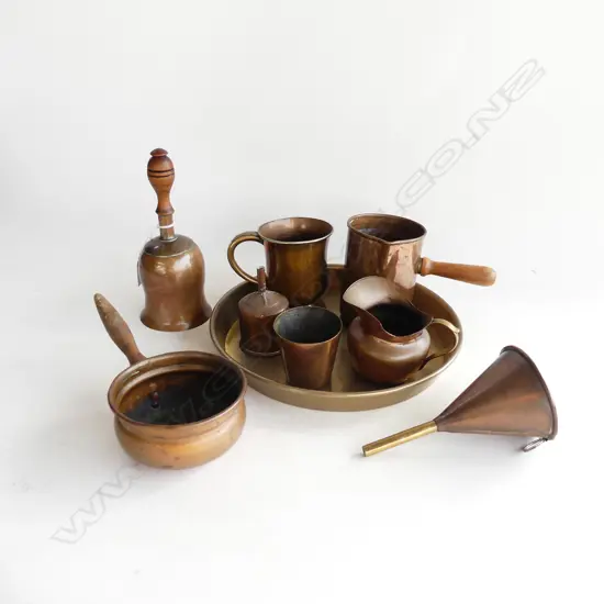 9 PCES VINTAGE COPPER; TRAY 255mm dia, BELL, JUG, FUNNELS ETC
