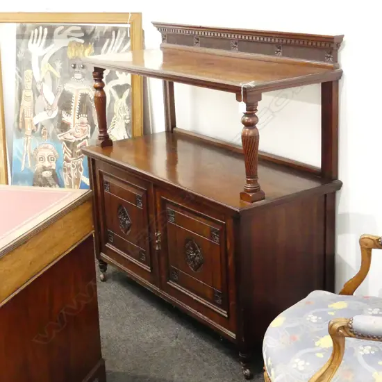 EDWARDIAN OAK SIDEBOARD ON CASTORS w. CELLARETTE 1215x490x1220mm 