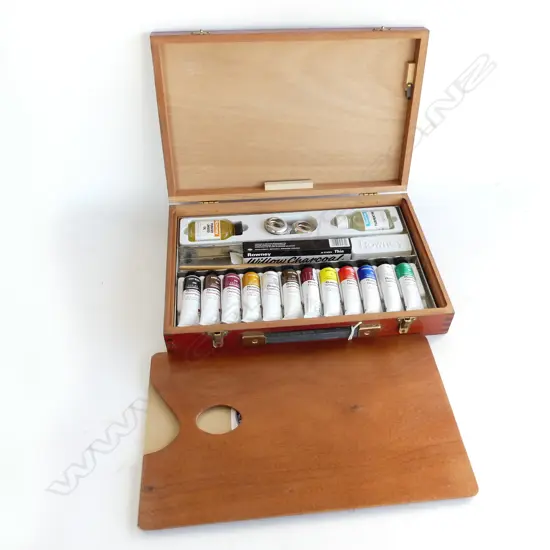 DALER-ROWNEY BOXED OIL PAINT SET AS NEW W.400mm