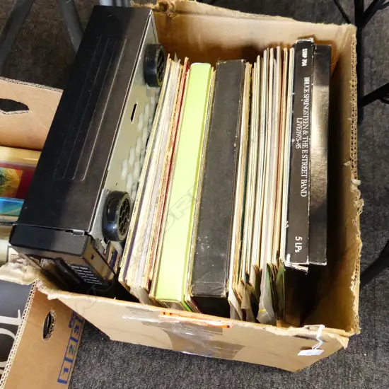 BOX ASST VINYL RECORDS & PIONEER EQUALIIZER