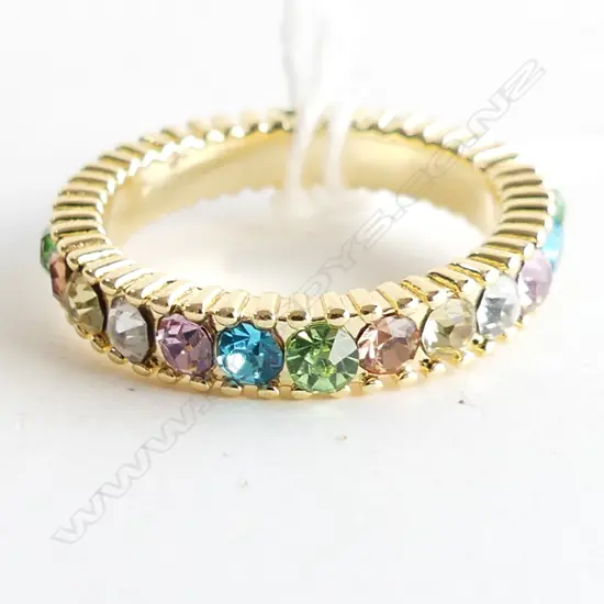 925 SILVER GILT RING WITH MULTI STONES (COSTUME)