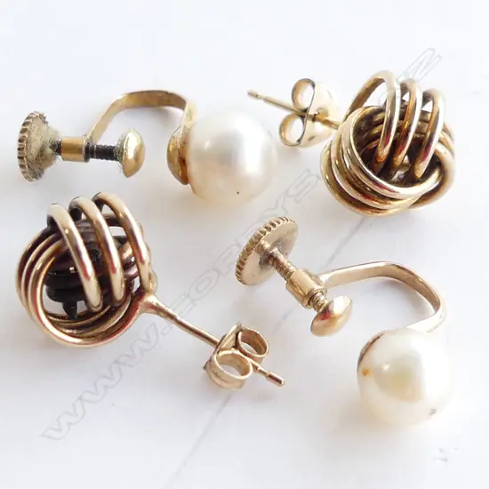 2 PRS EARRINGS; 14CT & 9CT, PEARL SCREW IN & KNOT STUDS