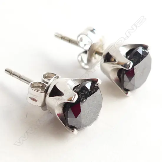 PR 9CT WHITE GOLD & BLACK DIAMOND EAR STUDS, , 2.6GMS