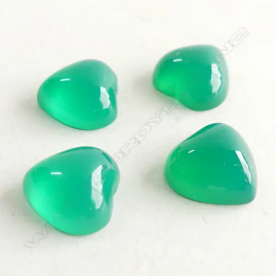 FOUR HEART SHAPED GREEN AGATE