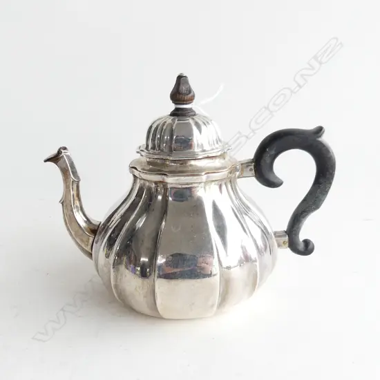 ANTIQUE CONTINENTAL SILVER TEAPOT 393 GRAMS (lid req. pin)