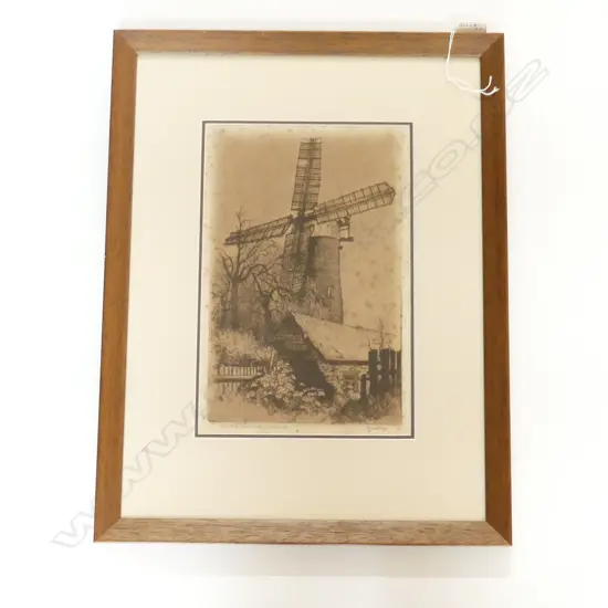 TREVOR LLOYD ETCHING ÁN OLD LANDMARK AUCKLAND' 300 x 190mm