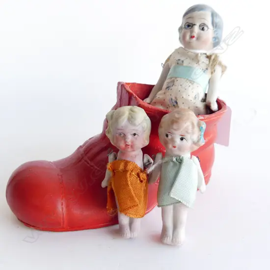 VINTAGE 1930s JAPANESE BISQUE TOY 'GRANDMAS HAPPY FAMILY' ORIG. BOX W.135mm