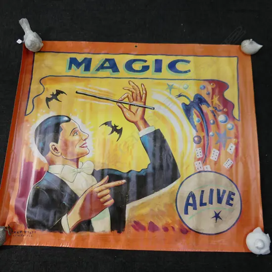 LARGE CIRCUS BANNER 'MAGIC ALIVE'