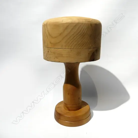 WOODEN HAT BLOCK H.345mm
