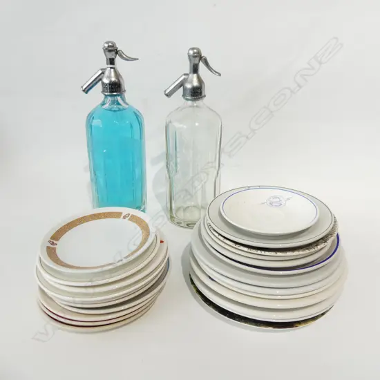 24 ASST. HOTEL / CLUB PLATES + 2 SODA SYPHONS H.310mm