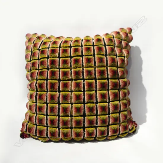 RETRO TAPESTRY CUSHION 560x560mm
