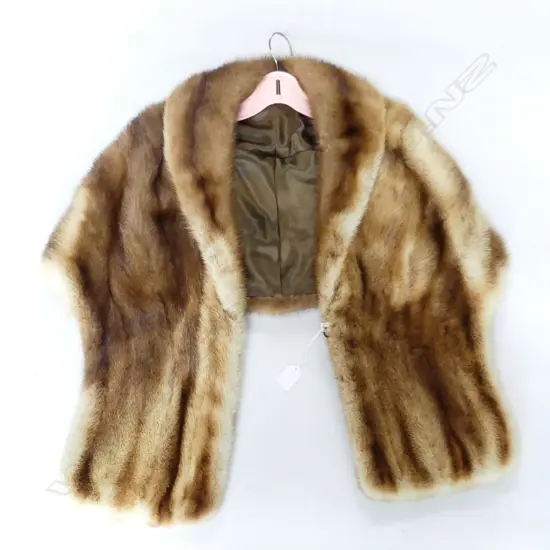 TAN COULORED MINK SHOULDER WRAP L630MM