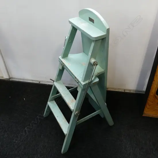VINTAGE PAINTED STEP LADDER / IRONING BOARD BY ALLPORT AUCKLAND H.950mm